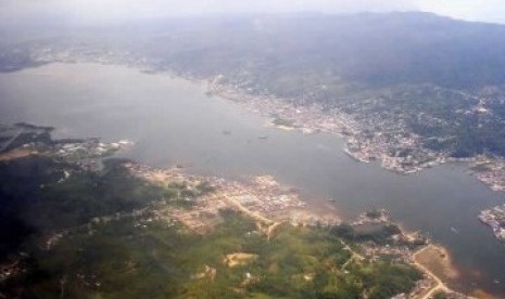 Kota Kendari dari udara