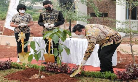  Kota Kertabumi melangsungkan acara Groundbreaking Ceremony Deluxe Clubhouse yang disiarkan langsung secara online pada 21 Agustus 2021. Dalam acara tersebut, CEO Kota Kertabumi Franky M Martono menjelaskan alasannya memilih Karawang sebagai lokasi proyek ini.