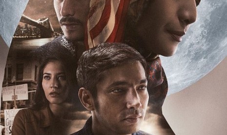 Kover film 'Bulan Terbelah di Langit Eropa'.