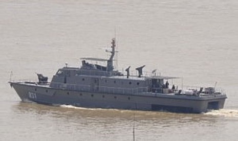 KRI Birang 831 is among four ships to patrol Makassar Strait, waters of Sulu, and those of Sulawesi that border Malaysia and the Philippines in the north.