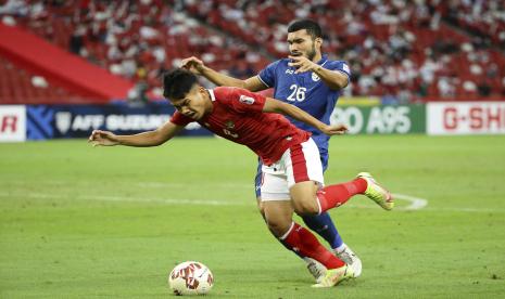 Witan Sulaeman (kiri) saat memperkuat timnas Indonesia di final Piala AFF. Witan dilaprkan bergabung ke FK Senica. 