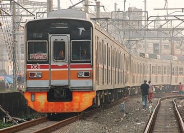 KRL Jakarta-Depok-Bogor