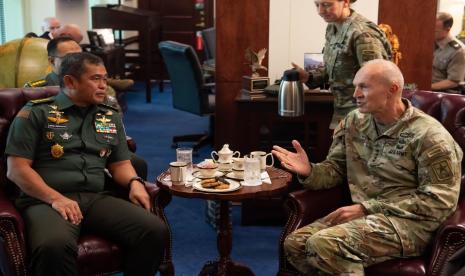 KSAD Jenderal TNI Maruli Simanjuntak bertemu Chief of Staff of US Army Jenderal Randy A. George di Pantagon, Virginia, Amerika Serikat, Senin (20/5/2024).