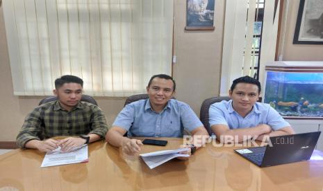 Kuasa Hukum PTPN IV Regional I dari Kantor Hukum Hasrul Benny Harahap & Rekan Jefri MT Sipahutar melaporkan Ketua Pengadilan Negeri Pematang Siantar ke Komisi Yudisial dan Badan Pengawasan Mahkamah Agung.