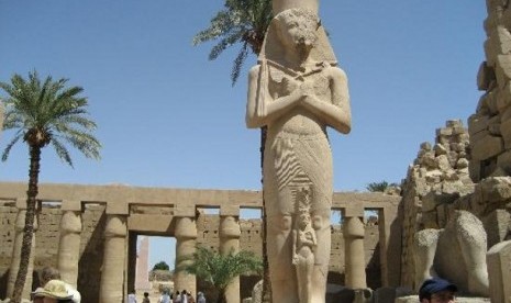 Kuil Luxor, salah satu tujuan wisata di Mesir