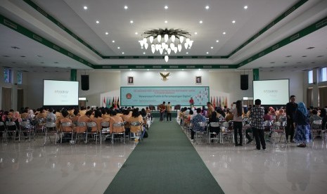 Kuliah umum dengan tema Kewarasan Publik di Persimpangan Digital ini diselenggarakan di Auditorium Graha Tanoto Kampus II Universitas Bhayangkara Jakarta Raya, Bekasi, Jawa Barat, pada Senin (11/3) kemarin. 