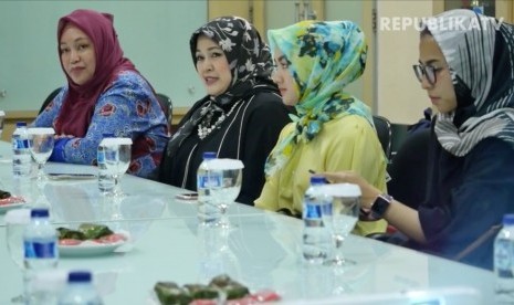 Kunjungan Biofarma ke redaksi Republika, Rabu (28/2).