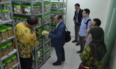 Kunjungan Japan Association for Techno-innovation in Agriculture Forestry and Fisheries (JATAFF) ke Bank Gen Balitbangtan, Rabu (21/2).