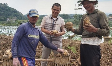 Kunjungan Kerja Direktur Jenderal Tanaman Pangan Suwandi ke Kabupaten Karanganyar Jumat (18/10),