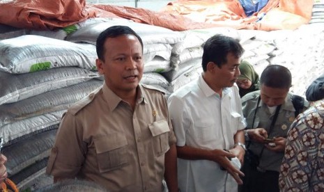 Kunjungan kerja Komisi VI kepada produsen pupuk di Aceh.