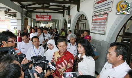  Kunjungan Kerja Komite II DPD RI ke Stasiun Senen, Stasiun Kota dan Stasiun Tanah Abang, Sabtu (22 Juni 2013).