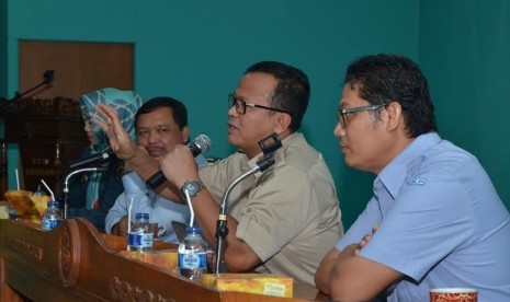 Kunjungan Spesifik Komisi IV DPR RI ke Pelabuhan Perikanan Nusantara (PPN) Kejawanan, Cirebon, Jawa Barat, Rabu (20/4).