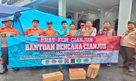 Kwartir Ranting Gerakan Pramuka (Kwarran) Cikarang Utara memberikan bantuan kemanusiaan kepada korban terdampak gempa bumi di Kabupaten Cianjur, Jawa Barat.