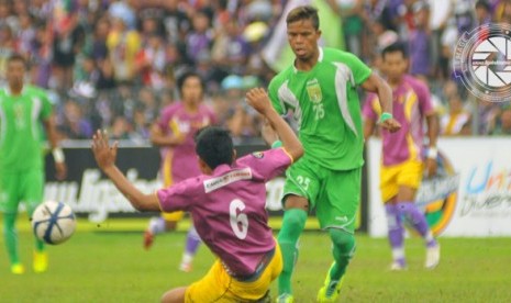 Laga Persik Kediri melawan Persebaya ISL di Inter Island Cup 2014.