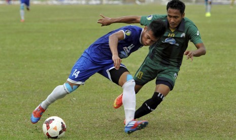 Laga PSS vs PSIS di Divisi Utama pada 10 November lalu.