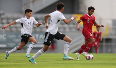 Laga uji coba timnas Indonesia vs Libya.