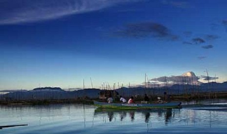 Lake Limboto in Province of Gorontalo, Sulawesi (file)