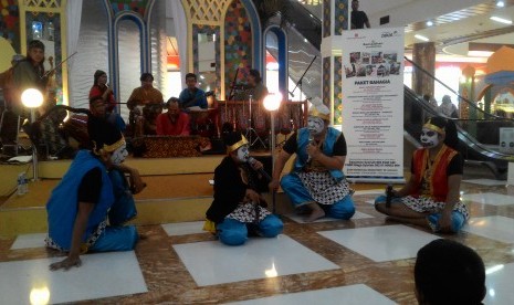 Lakon Punakawan dalam sosialisasi zakat oleh LAZ Al Azhar