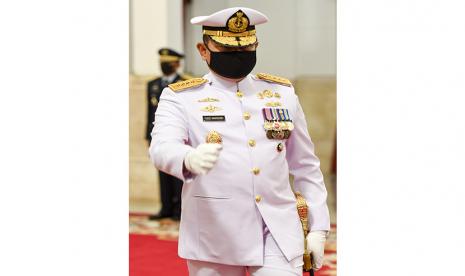 Laksamana TNI Yudo Margono bersiap dilantik menjadi Kepala Staf Angkatan Laut (KSAL) di Istana Negara, Jakarta, Rabu (20/5/2020). Presiden Joko Widodo secara resmi melantik Laksamana TNI Yudo Margono sebagai KSAL dan Marsekal TNI Fadjar Prasetyo sebagai KSAU.