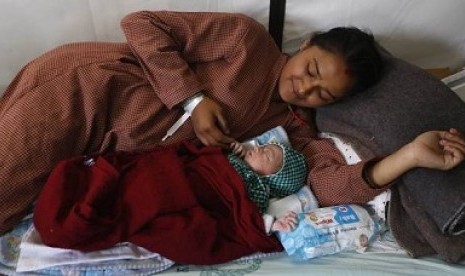 Lata Chand dan sang bayi yang lahir di tengah gempa Nepal.