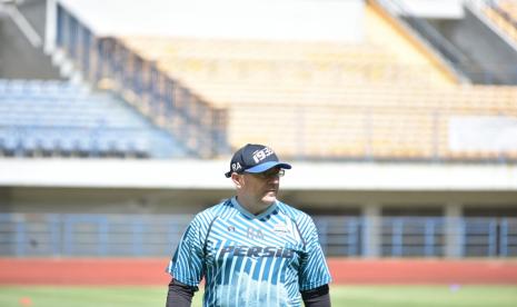 Latihan perdana Persib Bandung di Stadion Gelora Bandung Lautan Api, Kota Bandung, Senin (1/3). 