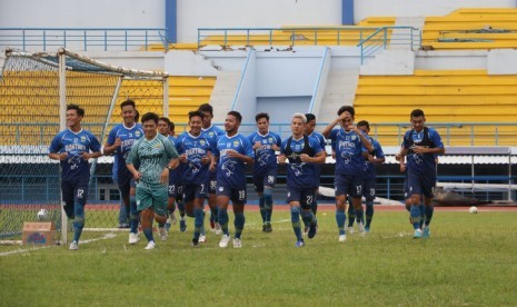 Latihan perdana Persib di SPOrT Jabar, Kota Bandung, Jumat (10/1).  di SPOrT Jabar, Kota Bandung, Jumat (10/1). 