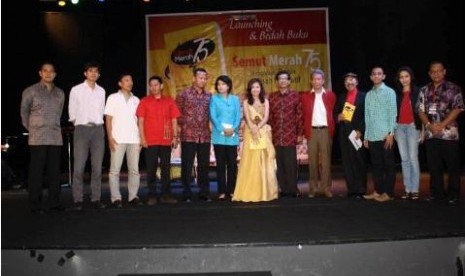 Launching Buku Semut Merah 75.