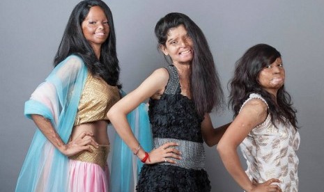 Laxmi, Rita dan Rupa menjadi model fesyen di India