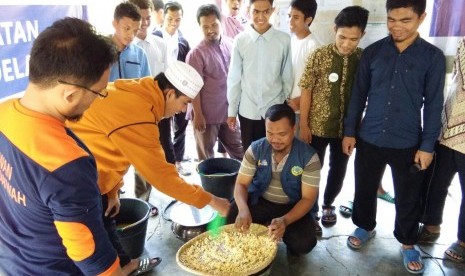 Lazis DDII memberikan pelatihan keterampilan usaha untuk pemuda korban gempa Pidie Jaya, Aceh