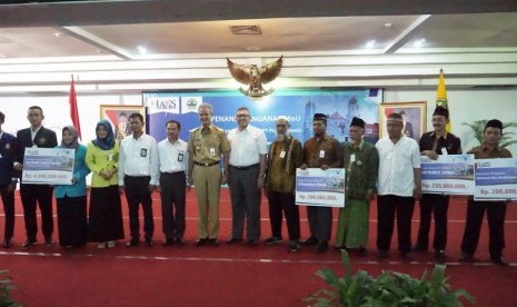 Lazis PLN salurkan bantuan bagi siswa berprestasi 