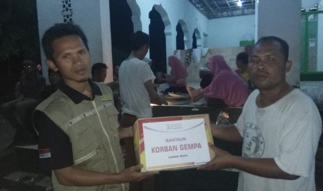 Laznas BMH mengirimkan relawan dan barang untuk membantu korban gempa Lombok.