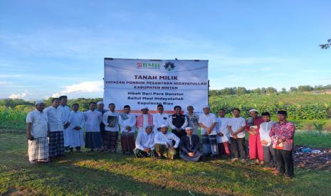 Laznas BMH Perwakilan Kepulauan Riau (Kepri) menyerahkan  hibah tanah seluas 3 hektar untuk pengembangan Pesantren Hidayatullah di Bintan.