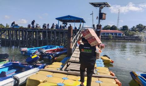 Laznas BMH terus memberikan perhatian dan penyaluran program sedekah beras kepada santri yang ada di pesantren binaan di Kalimantan Utara, tepatnya di perbatasan RI-Malaysia di Pulau Sebatik.  