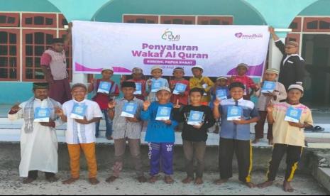  Laznas LMI bisa menyalurkan wakaf alquran dan berbagi buka puasa di Raja Ampat, Papua Barat.