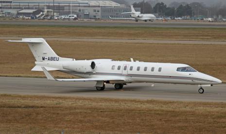 Learjet Bombardier. Jet Bombardier Global 6500 senilai 45 juta dolar AS milik miliarder Rusia Eugene Shvidler disita pemerintah Inggris.