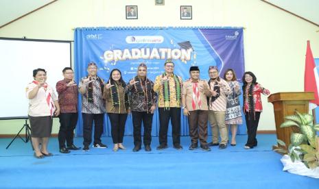 Lebih dari 300 peserta program CSR Digitalintasarta yang dilaksanakan di SMK 1 Labuan Bajo bersama Orbit Future Academy dinyatakan lulus pelatihan.