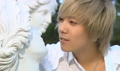 Lee Hongki, vokalis FT island