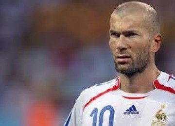 Legenda Sepakbola Perancis dan Real Madrid, Zinedine Zidane mengaku ingin melebarkan sayap karirnya sebagai seorang pelatih.