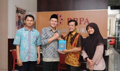 Lembaga Amil Zakat (LAZ) Amanah Takaful bersama PPPA Daarul Qur’an bersinergi untuk Program Ramadhan 2015.