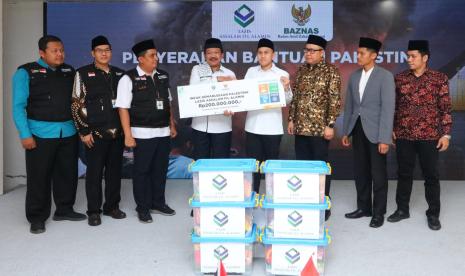 Lembaga Amil Zakat (LAZ) Assalam Fil Alamin menyalurkan infak kemanusiaan Rp 200 juta melalui Badan Amil Zakat Nasional (BAZNAS) RI.