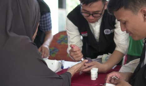 Lembaga Amil Zakat (LAZ), Inisiatif Zakat Indonesia (IZI) dan Badan Dakwah Islam (BDI) PT Medco Energi Internasional mengadakan Bakti Sosial (Baksos) dan layanan kesehatan gratis.