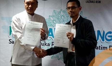 Lembaga Amil Zakat Nasional (Laznas) BSM Umat menghimpun dana zakat karyawan dari PT Jaminan Pembiayaan Askrindo Syariah. 