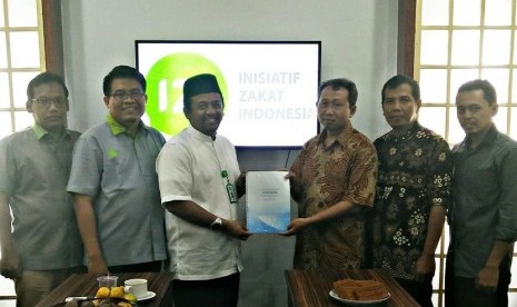 Lembaga Amil Zakat Nasional (Laznas) Inisiatif Zakat Indonesia (IZI) meraih opini 