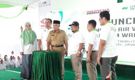 Lembaga kemanusiaan ACT dan Global Wakaf Foundation meluncurkan lumbung air wakaf dan air minum wakaf gratis di Tanjungtirto, Singosari, Kabupaten Malang, Jawa Timur (Jatim), Rabu (18/12).