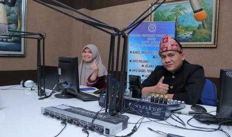 Lembaga Penyiaran Publik Lokal (LPPL) In Radio Provinsi Kepulauan Bangka Belitung (Babel) 97,6 FM berhasil meraih 3 kategori dari 5 kategori penghargaan dalam acara  Anniversary 1st Program Berita Indonesia Live Penyegaran Wawasan Jurnalistik Media Penyiaran Dan Anugerah Indonesiapersada.id Award via aplikasi Zoom Meeting yang berlangsung di Gemilang Studio, Rabu (28/10).