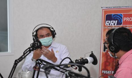 Siaran Radio Republik Indonesia (RRI). Komisi I DPR telah menyelesaikan uji kelayakan dan kepatutan calon anggota dewan pengawas Lembaga Penyiaran Publik (LPP) RRI, Kamis (20/5).