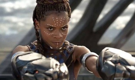 Letitia Wright dalam film 'Black Panther'.