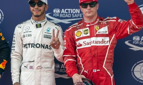 Lewis Hamilton dan Kimi Raikkonen.