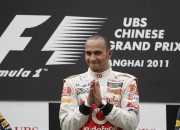 Lewis Hamilton, pebalap McLaren Mercedes, saat menjuari GP China 2011.