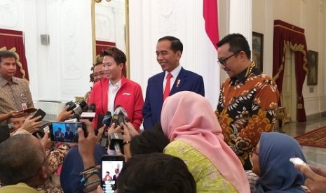 Lilyana Natsir atau Butet bertemu Presiden Jokowi di Istana Merdeka, Selasa (29/1) usai secara resmi mengakhiri perjalanan karirnya sebagai atlet bulu tangkis. 